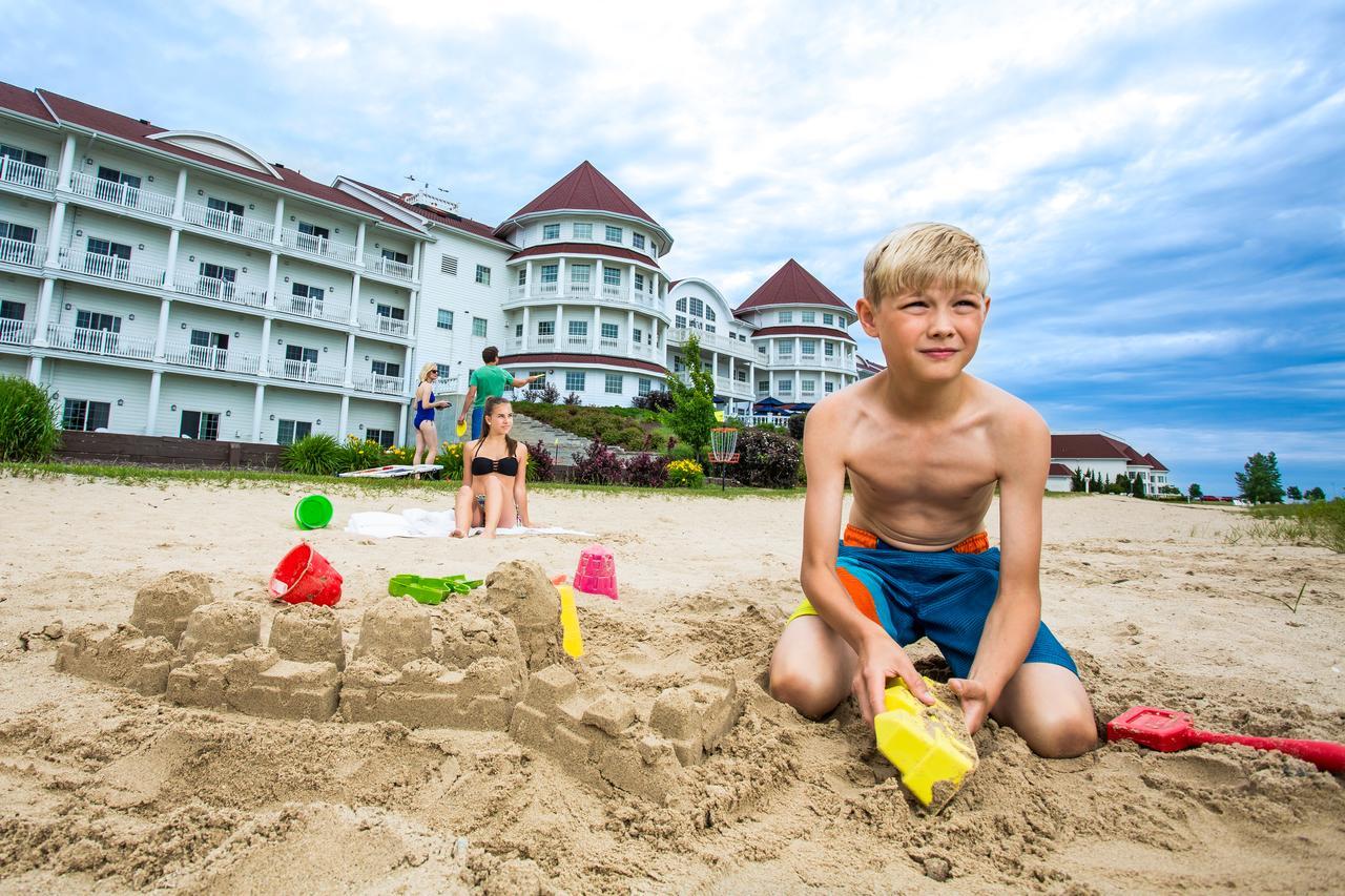 Blue Harbor Resort & Spa シボイガン エクステリア 写真