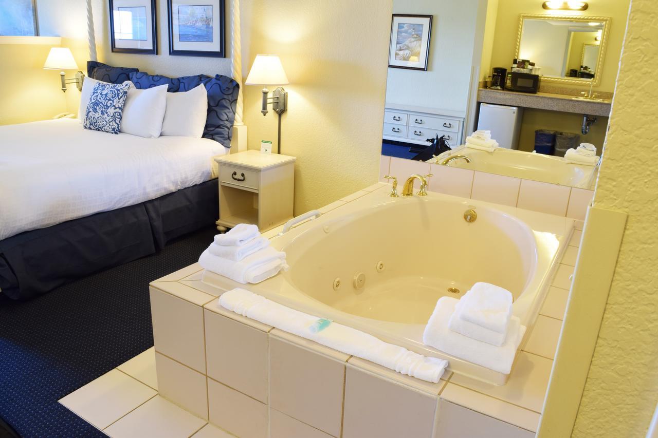 Blue Harbor Resort & Spa シボイガン 部屋 写真