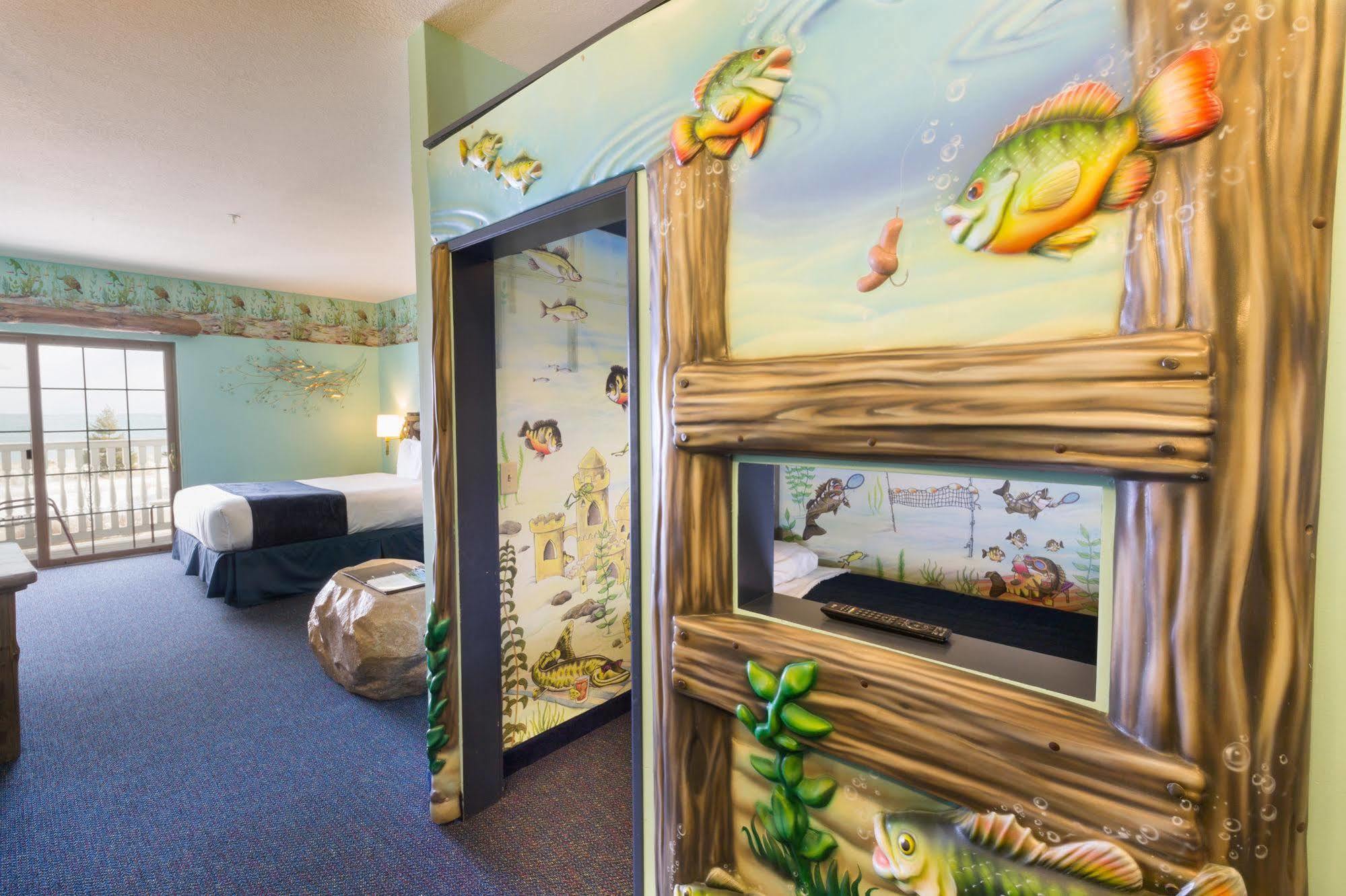 Blue Harbor Resort & Spa シボイガン エクステリア 写真