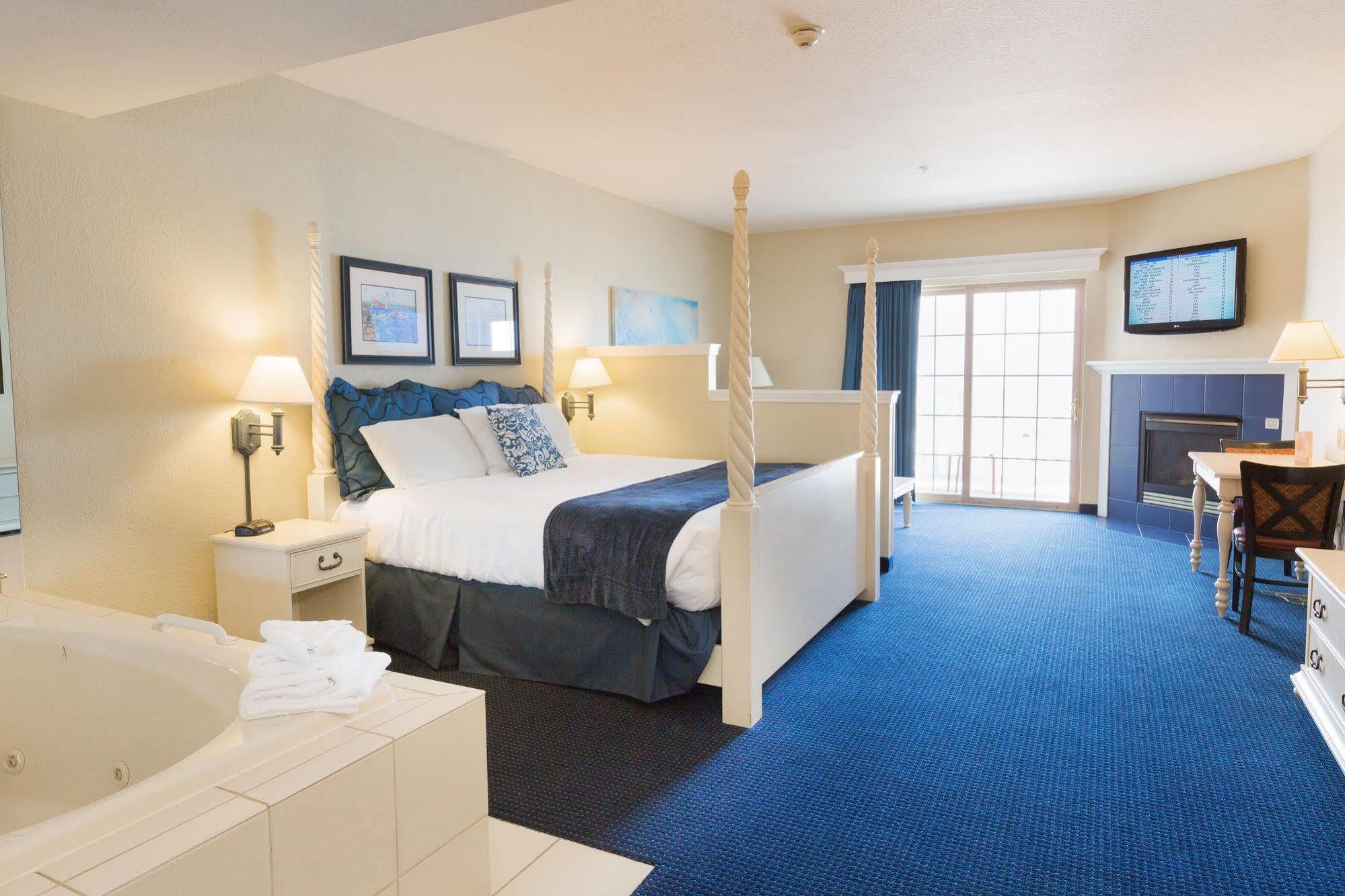 Blue Harbor Resort & Spa シボイガン エクステリア 写真